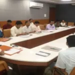 आगरा एयरफोर्स स्टेशन के पास कूड़े का खतरा: मंडलायुक्त ने दिए सख्त निर्देश