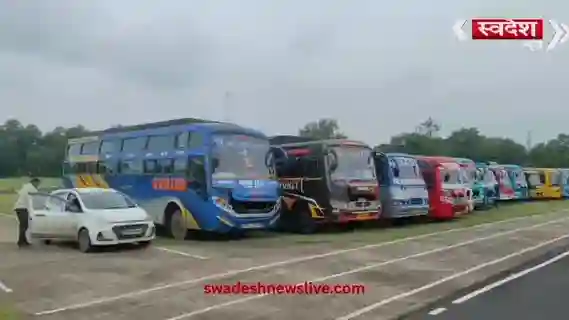 dewas-police-seizes-24-vehicles-worth-7-crore-fake-noc