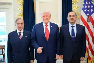 us-warship-karachi-trump-shahbaz-meet