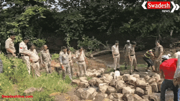 बड़ामलहरा में जहरीली शराब की फैक्ट्री पर छापा, लाखों की शराब जब्त