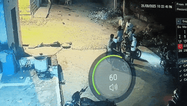 दतिया में बदमाशों ने घर पर की अंधाधुंध फायरिंग, CCTV में कैद हुई पूरी घटना