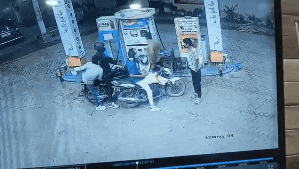 Disha Patani Firing Case: फरार शूटरों नकुल और विजय पर ₹1-1 लाख इनाम, तलाश तेज