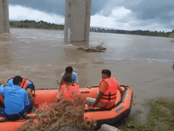 क्लासमेट को मैसेज भेजा – “मैं मरने जा रहा हूं”: डबरा का दसवीं का छात्र 26 दिन से लापता