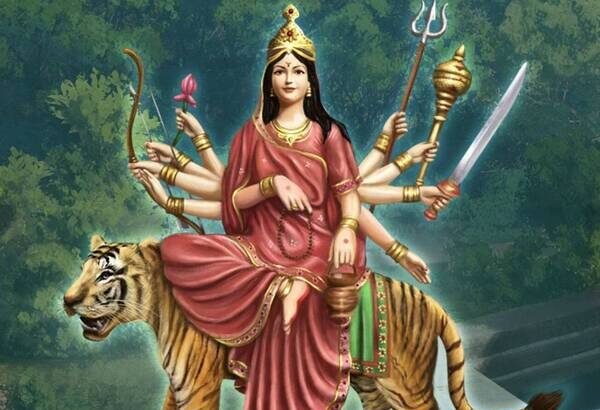 Navratri 2025 Day 3 : मां चंद्रघंटा की पूजा विधि, मंत्र, आरती और भोग