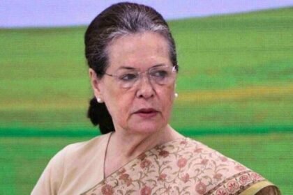 नागरिकता मिलने से पहले वोटर लिस्ट में सोनिया गांधी का नाम कैसे ? कोर्ट में याचिका, 10 सितंबर को सुनवाई