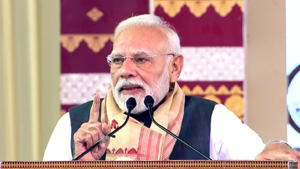 पीएम मोदी के जन्मदिन पर महिलाओं और बच्चों को खास तोहफा