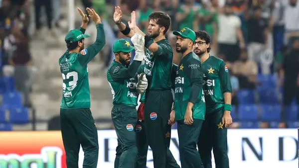 PAK vs SL: रोमांचक मुकाबले में पाकिस्तान ने श्रीलंका को हराकर फाइनल की राह आसान की