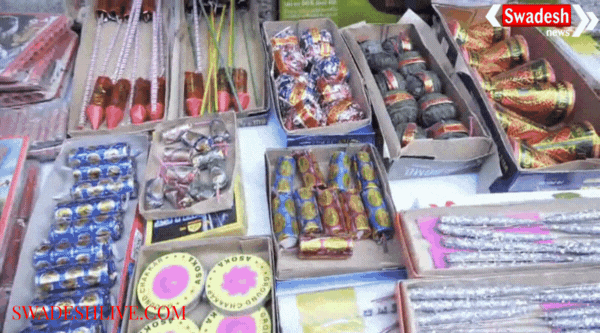 Illegal firecrackers being sold rampantly in Sonauli on the India-Nepal border.