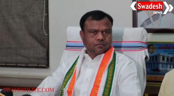 Raipur: PCC Chief Deepak Baij attacked the government on women