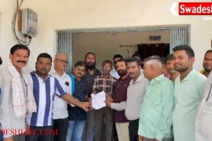 Antagarh: Transport contractors submitted a memorandum to the SDM office.