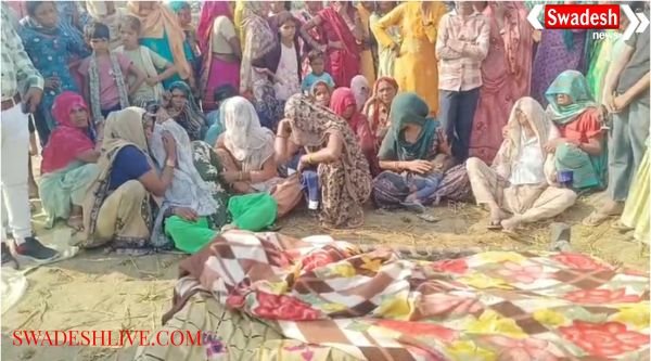 Mother of 5 children conspired with her lover who was 12 years younger than her.