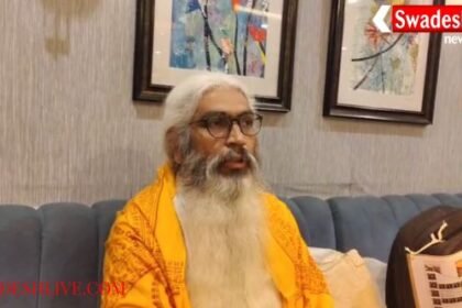 Deputy Secretary Rajesh Kumar cycled to Ayodhya with an environmental message.