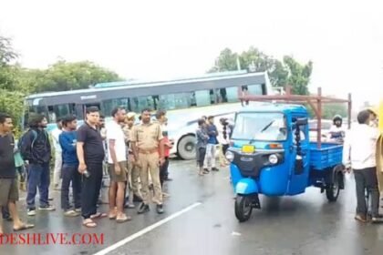Speed ​​wreaks havoc in Basti: School bus hit by private bus