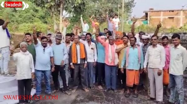 Magarlod: Uproar in Songa Panchayat, villagers open front demanding removal of secretary