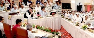 Collectors should bring qualitative improvement in health services and visit hospitals regularly: CM Dr. Yadav