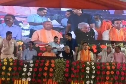 Gorakhpur: CM Yogi inaugurated the Swadeshi Mela at Champa Devi Park, took a dig at MP Ravi Kishan.