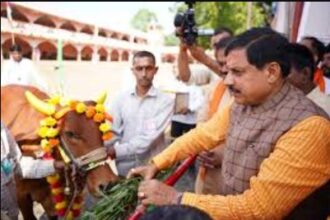 Chief Minister Dr. Yadav appealed to celebrate Govardhan Puja in every home, every cowshed and every village.