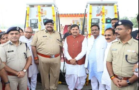 Chief Minister Dr. Yadav inaugurated the petrol pump of Police Welfare Society.