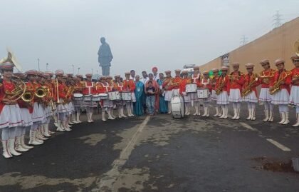 Gujarat-Kevadia: The band of the girl students of Bhopal St. Joseph School enthralled the audience, even PM Modi was mesmerized.