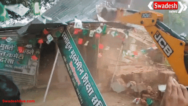 शिवरीनारायण में नगर पंचायत की बड़ी कार्रवाई, अवैध अतिक्रमण पर चला प्रशासन का बुलडोजर