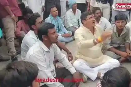 Farmers got angry when weighing of grains stopped in Harda Mandi, Tehsildar said it is his father's rule.