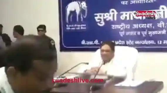 Lucknow: Mayawati excited by the success of 'Mahasankalp Rally', important meeting today on strategy for 2027 elections