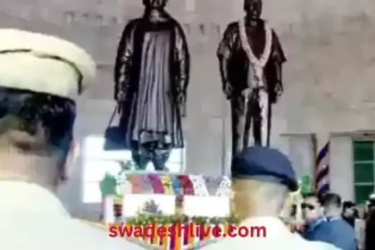 Lucknow: Mayawati praised CM Yogi, called SP a party with double standards, Akhilesh retorted.