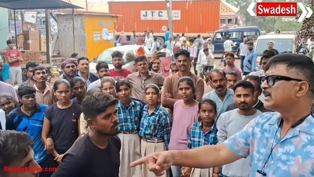 MP: खेल मैदान बचाओ CMO के रवैए से नाराज खिलाड़ियों ने किया हाईवे जाम, कलेक्टर को सौंपा ज्ञापन