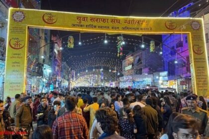 धनतेरस पर 1 लाख करोड़ की खरीदारी, सोना-चांदी की चमक ने तोड़े रिकॉर्ड