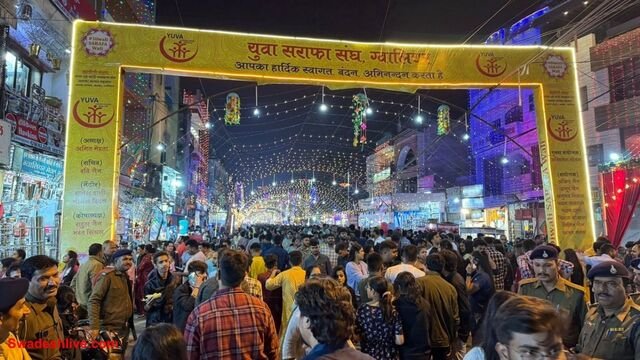 धनतेरस पर 1 लाख करोड़ की खरीदारी, सोना-चांदी की चमक ने तोड़े रिकॉर्ड