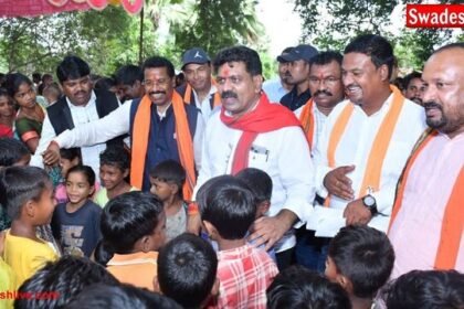 रायपुर: उप मुख्यमंत्री विजय शर्मा ने सुकमा के दुलेड कैंप का किया दौरा, जवानों और ग्रामीणों से की मुलाकात