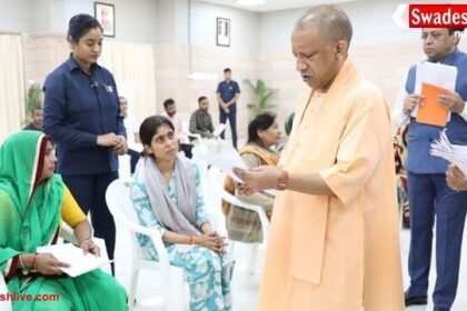 CM योगी आदित्यनाथ ने की जनता दर्शन की बैठक, हर पीड़ित की समस्या का तुरंत समाधान देने के दिए निर्देश