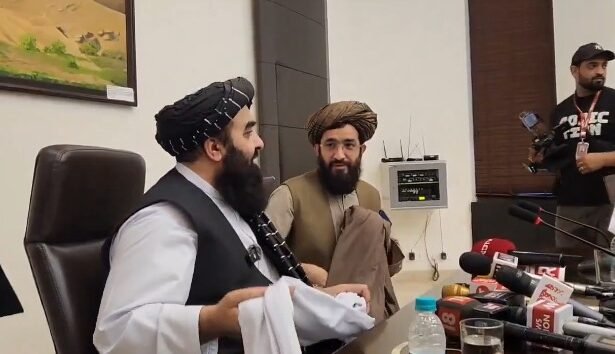 The 'dark shadow' of Taliban rule on women, the controversy reached Delhi from Kabul, Priyanka Gandhi took a dig at the central government