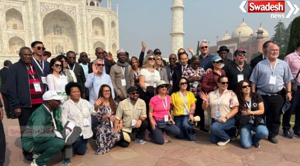 126 distinguished guests from 40 countries visited the Taj Mahal.