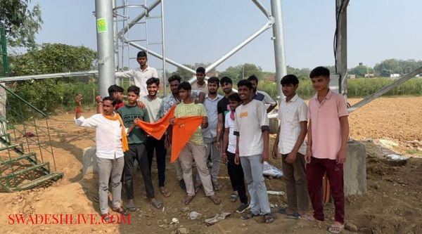 Shironaaz – Outrage in the upper caste army over burning of saffron flag in Kaushambi