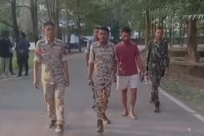 Mahendra Diwan, a notorious accused who had escaped from Dantewada district jail, was arrested.