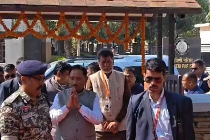 CM Vishnu Dev Sai's visit to Jagdalpur: Inaugurated Pandum Cafe, tasted the cuisine of surrendered Maoists