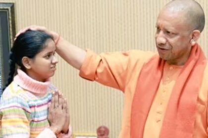 cm-yogi-adityanath-kanpur-deaf-mute-girl-khushi-support-treatment-education