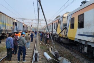 umka-rampurhat-jasidih-passenger-train-accident-two-coaches-derailed
