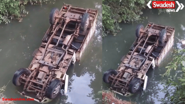 पखांजूर: जर्जर पुलिया से नीचे गिरी पिकअप, बड़ा हादसा टला