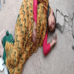 A daylight robbery took place in Firozabad. A woman was returning from a bank after withdrawing money and the robbers fled.