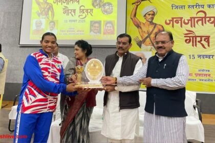 Colourful conclusion of district level programme of Tribal Pride Day at Gurukulam