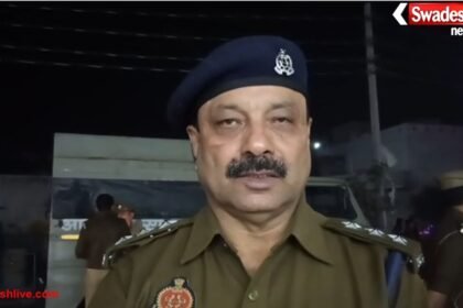 Sambhal: Chandausi police conducted a thorough check of two-wheelers and issued challans under the MV Act.