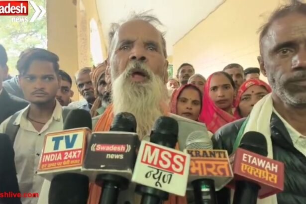 Etawah: Lekhpal and Kanungo beat up an old farmer after locking him in a room