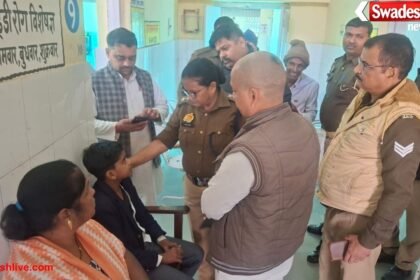 School van overturns in Jalaun: Five children injured, one critical