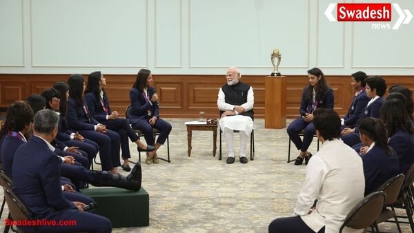 वर्ल्ड कप विजेता भारतीय महिला टीम से पीएम मोदी की मुलाकात का VIDEO आया सामने