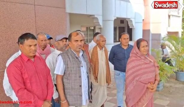 बेमेतरा: अकोली गांव में ट्रांसफार्मर प्लांट निर्माण पर ग्रामीणों का विरोध, कलेक्टर ने कराया वार्ता