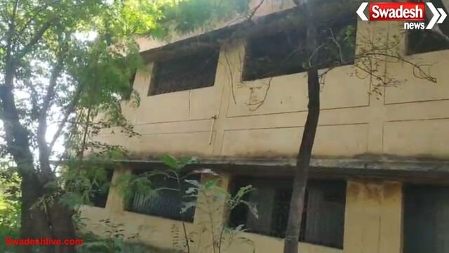 चिरमिरी में करोड़ों रुपए का भवन हो रहा खंडहर, प्रशासन की अनदेखी का शिकार