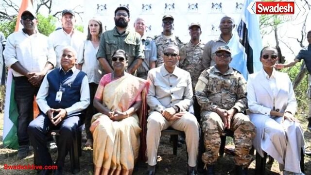 बोत्सवाना ने राष्ट्रपति मुर्मू को सौंपे आठ चीते, क्वारंटीन के बाद भारत लाए जाएंगे