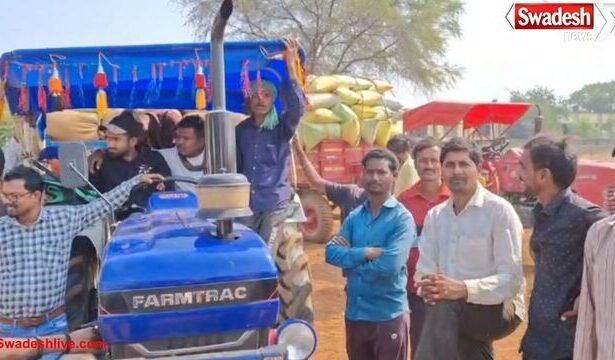 बेमेतरा: घोटवानी सेवा सहकारी समिति में कर्मचारियों की हड़ताल से धान खरीदी ठप, किसानों में नाराज़गी